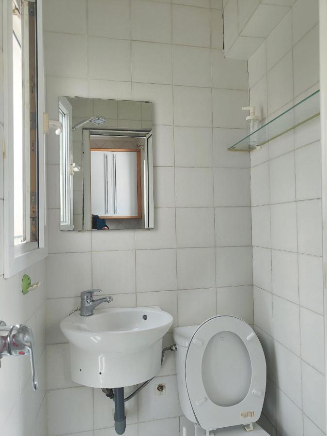 Lovely 1-Bedroom Loft With Terrace. Amazing View. Севилья Экстерьер фото